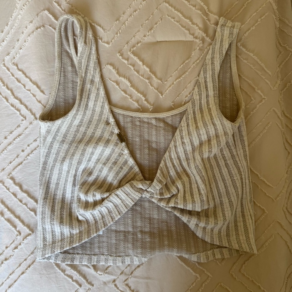 Backless tank top
